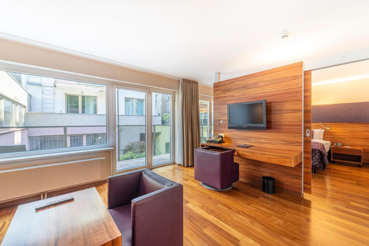 Pakat 4* Vienne